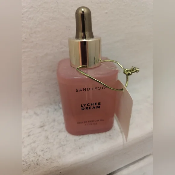 Sand + Fog Lychee Dream Perfume Oil - Picture 1 of 4
